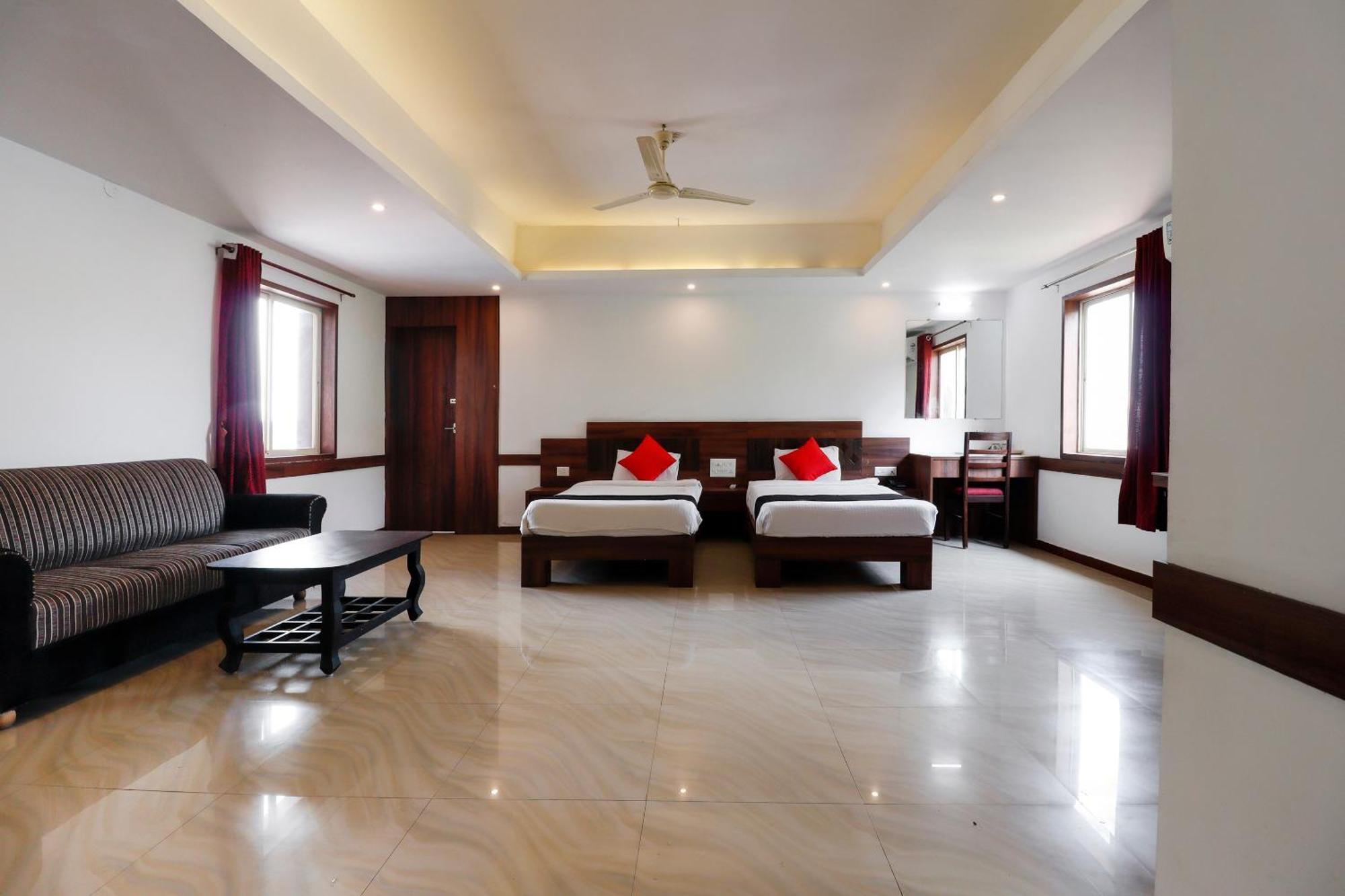 Hotel Capital O Sai Arya Residency Mangaluru Exterior foto