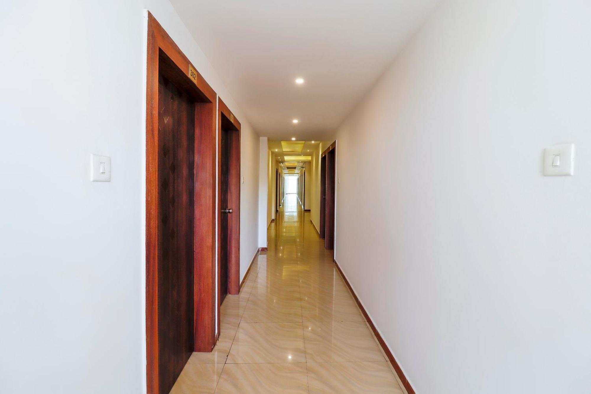 Hotel Capital O Sai Arya Residency Mangaluru Exterior foto