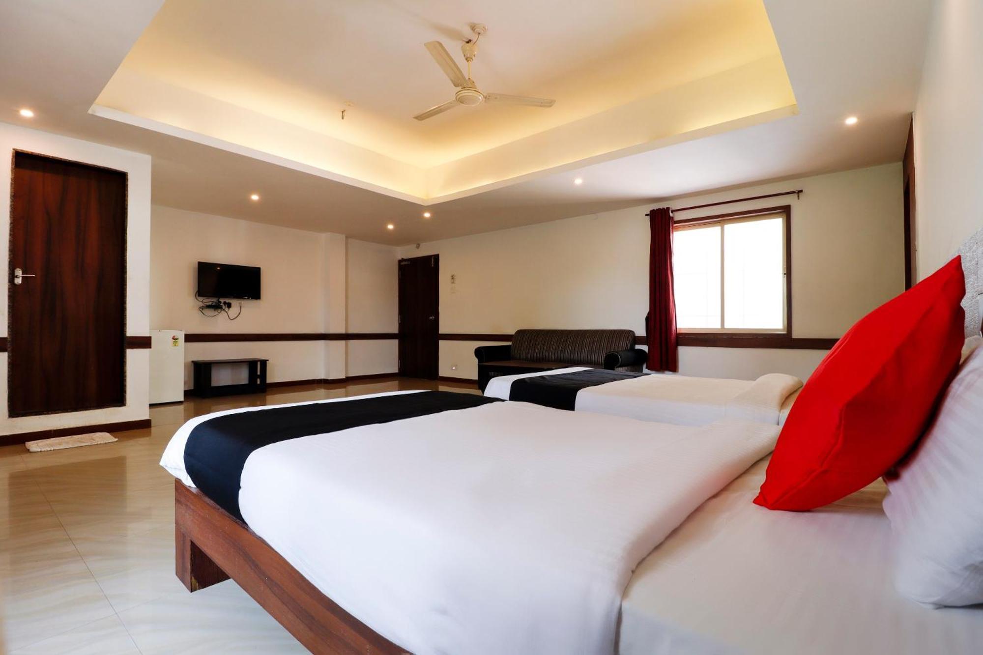 Hotel Capital O Sai Arya Residency Mangaluru Exterior foto