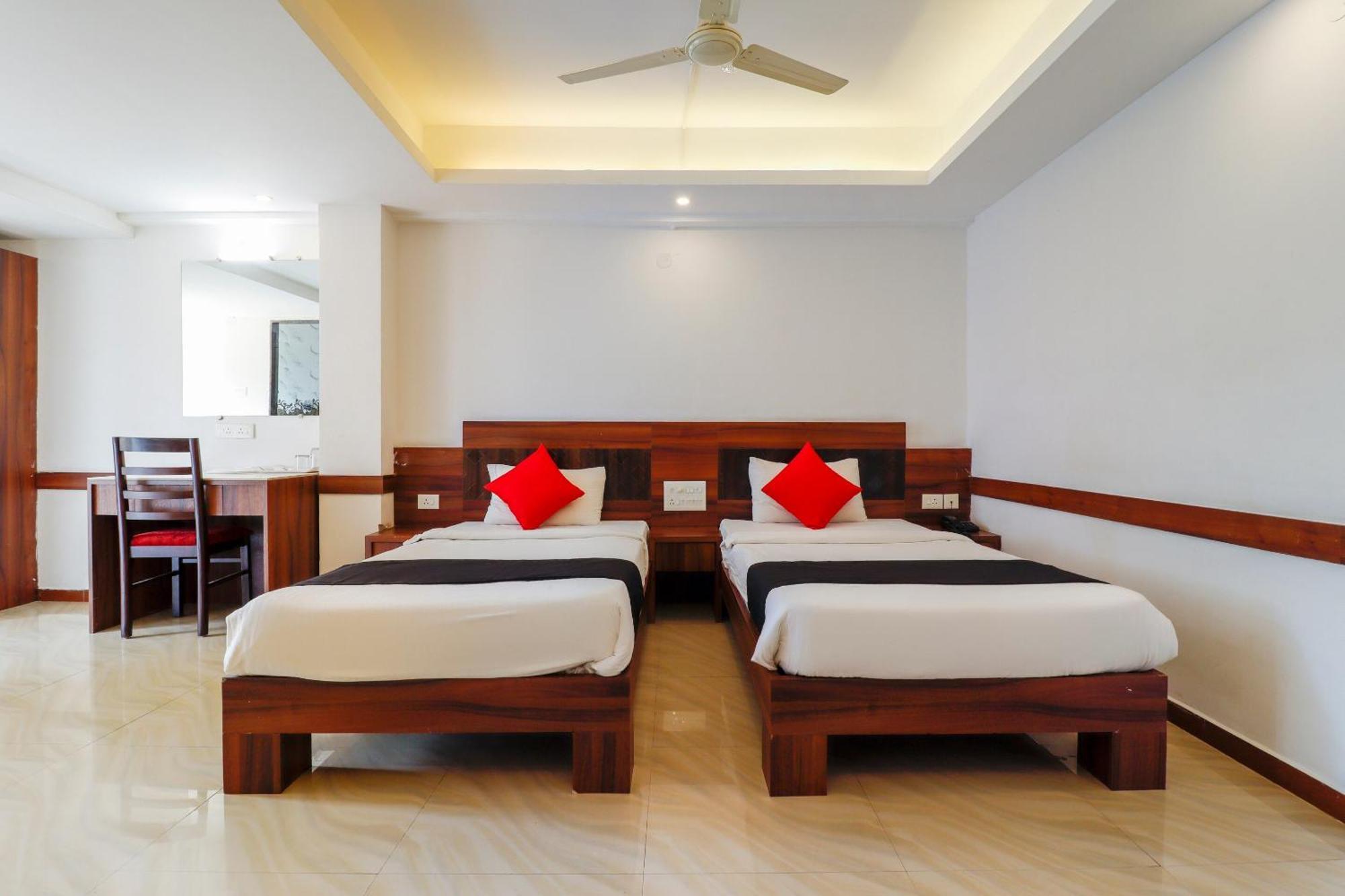 Hotel Capital O Sai Arya Residency Mangaluru Exterior foto